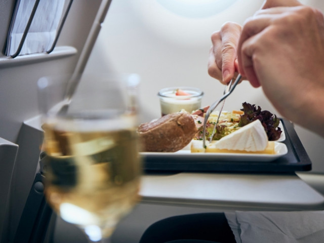 Nuestro nuevo catálogo de Catering aéreo: la excelencia a bordo